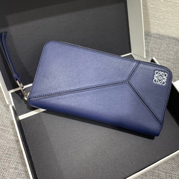 秋冬新作ロエベ 財布 パズル 本物 ラウンドジップ ウォレット loz03042