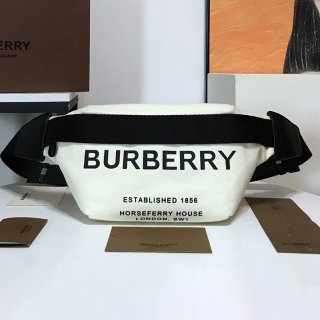新作 バーバリー バッグ 本物 ロゴプリント ボディバッグ WHITE Bau30432