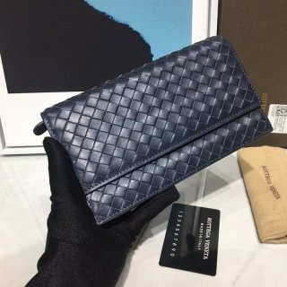 日本未入荷ボッテガヴェネタ イントレチャート 本物 ラム スナップ 長財布 boy48673
