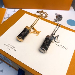 大人気！ルイヴィトン 本物 コリエチャームズ モノグラムエクリプス ネックレス M63641