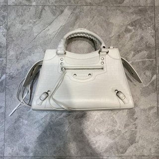 大人気!!新色【アウトレット 本物】バレンシアガ☆クラシックNanoシティバッグ bak50154