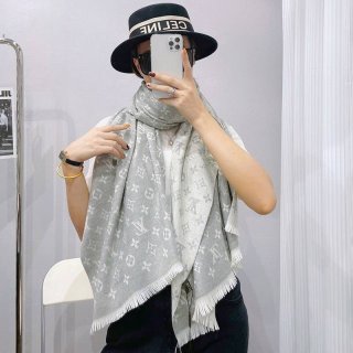 お洒落に ルイヴィトン カシミヤシルクマフラー 本物 vuu47655