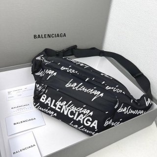 ☆超人気☆バレンシアガ 本物 ウエストポーチエブリデイ bax69227