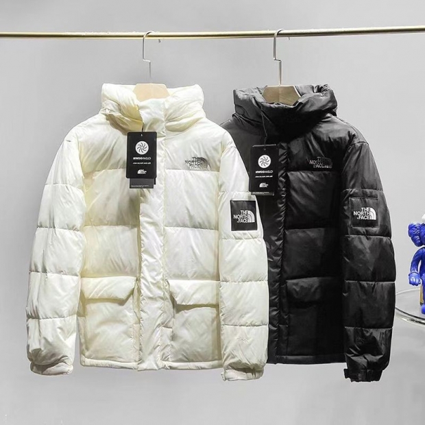 グッチ×ノースフェイス 本物 ダウンジャケット 2色 guv21697