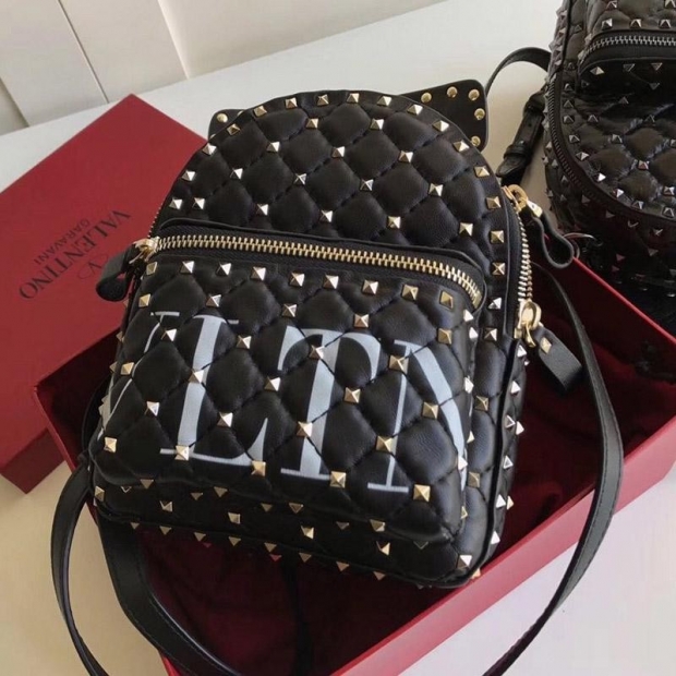 21AW新作 ヴァレンティノ 本物VALENTINO GARAVANI◎SPIKE.IT バックパックミニ Vun26505