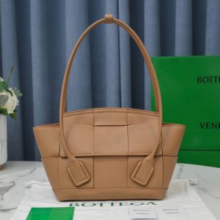 超希少！ボッテガヴェネタ ザアルコ 本物 トップハンドルミニバッグ box86125