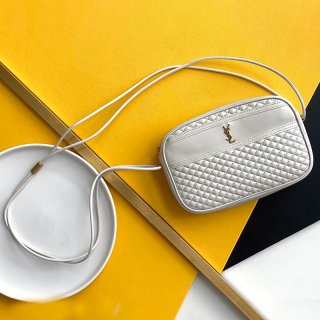 ☆超人気☆関税込☆サンローラン ショルダーバッグ 本物☆ヴィンテージ カメラバッグ ラムスキン 6489901EL071000