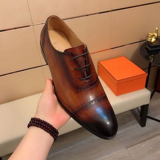 ベルルッティ 本物 パティーヌ 靴 履き心地の良い bef37304