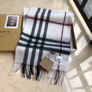【日本未発売】バーバリー 本物 クラシック カシミヤ チェック マフラー Baz83709