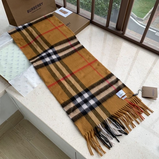 セール新作バーバリー 本物 クラシック カシミヤ チェック マフラー Bag32540