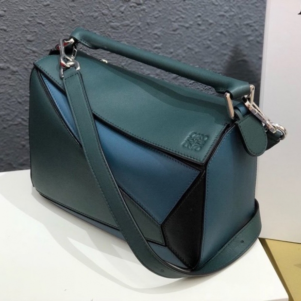 【日本未発売】ロエベ パズルバッグ 本物 トリカラー ショルダーバッグ loo96041