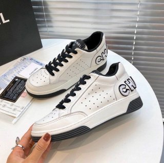 世界中で大人気 シャネル本物 スニーカー コピー ホワイト shw70901