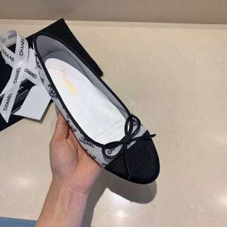 美脚が際立つシャネル バレリーナシューズ 本物 shl72483