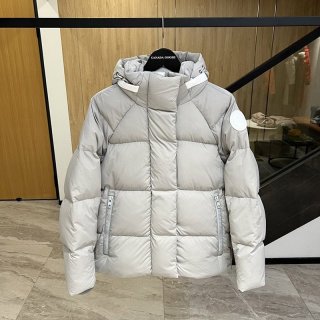 入手困難 ホワイトラベル ダウンジャケット★カナダグース 本物★EVERETT Cap26413
