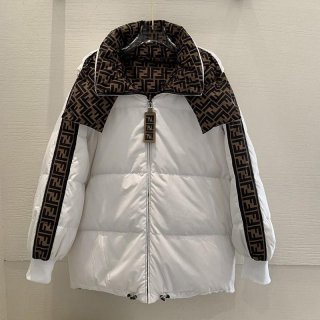 定番 フェンディモンスター フード付 ダウン本物 ☆両面着用可能☆ fem14558