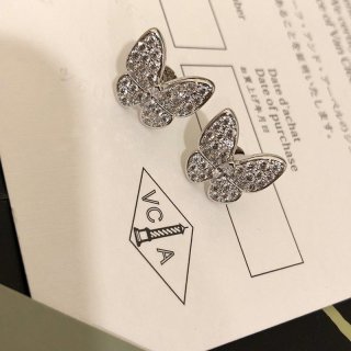 入手困難 ヴァンクリーフ&アーペル 本物 スウィート アルハンブラ パピヨン ピアス vaa78313