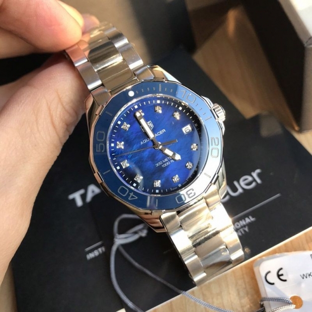 タグホイヤー アクアレーサー本物 クォーツ ブルーマザーオブパールWAY131L.BA0748 TAr03084