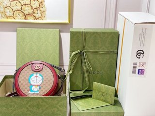 【ドラえもん x グッチ】ショルダーバッグ本物gg210820009