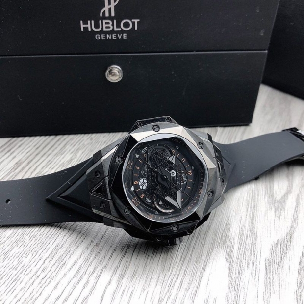 大人気！ウブロ 時計 本物 ビッグバン ウニコ サンブルーII キングゴールド 世界限定100本 hub99606