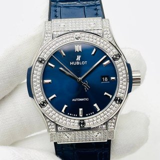 希少色 ウブロ 時計 本物 クラシックフュージョン チタニウム ダイヤモンド hul34925