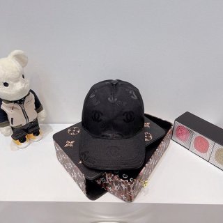 目を惹くカラーシャネル ダックビルキャップ 本物 スパンコール CCマーク 4色 shk00548