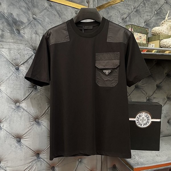 プラダ 本物 ロゴTシャツ ポケット付半袖 【人気商品】 puj00165