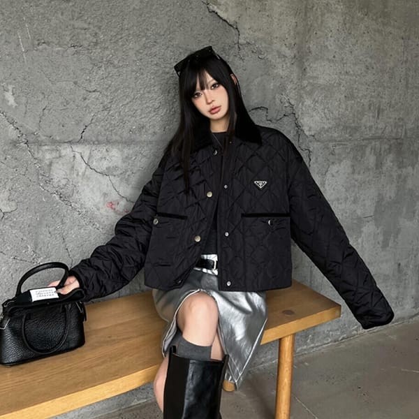 ★追跡付き発送で安心プラダ 本物 ライトRe-Nylon クロップド ジャケット 2色 pug23138