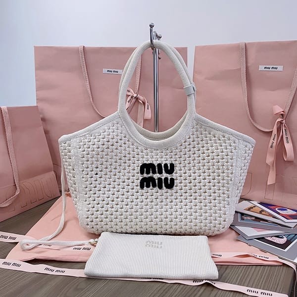 一目惚れミュウミュウ Crochet handbag クロッシェハンドバッグ 本物 myl85720