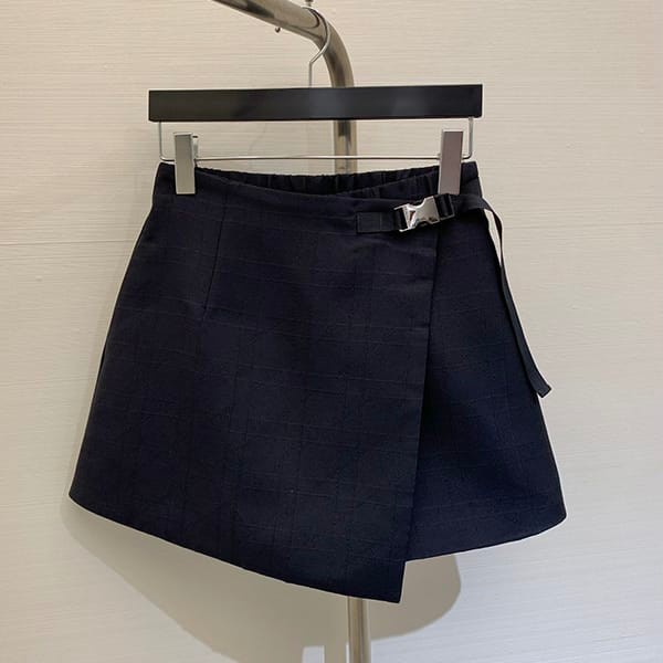 お洒落ディオール スコート ショートパンツ 本物 des29947