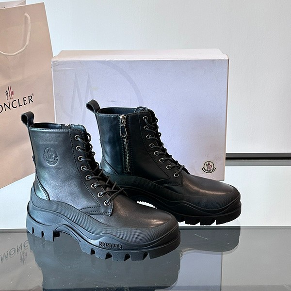 モンクレール 本物 LARUE treck laced up boots ジップアップブーツ moc71140