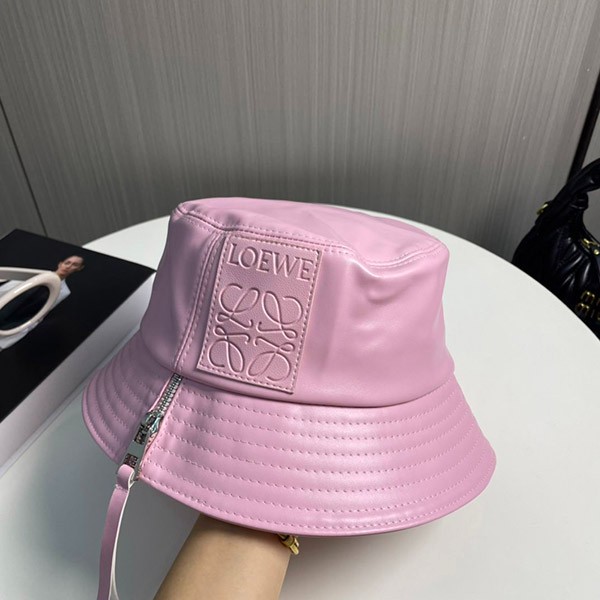 大人気! ロエベ アナグラムロゴパッチ 本物 レザーバケットハット los63649