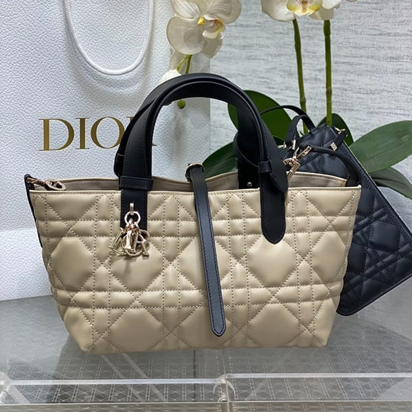 使い勝手良しディオール Toujours バッグ 本物 ミディアム dea32633