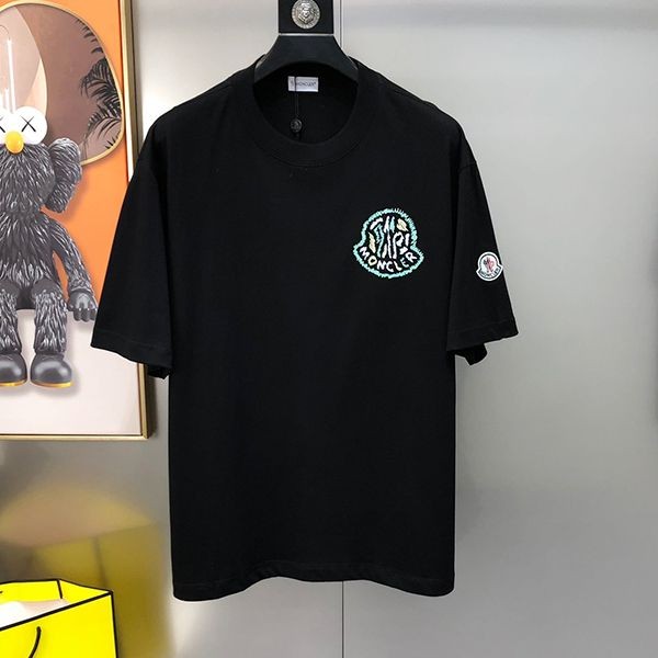 絶対欲しい！モンクレール 刺繍ロゴ Tシャツ 本物 ★ブラック&ホワイト moe32910