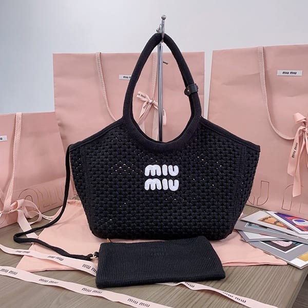 稀少ミュウミュウ Crochet handbag クロッシェハンドバッグ 本物 mym09561