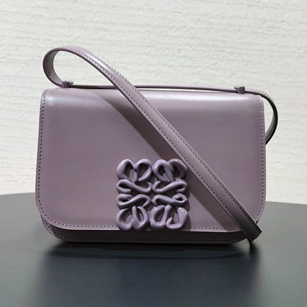 速達発送ロエベ シルク カーフスキン スモール Goyaバッグ 本物 lot29808