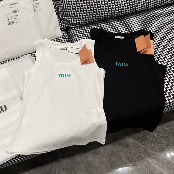 目を惹くカラーミュウミュウ 本物 ロゴ コットンTシャツ 2色 myz77338