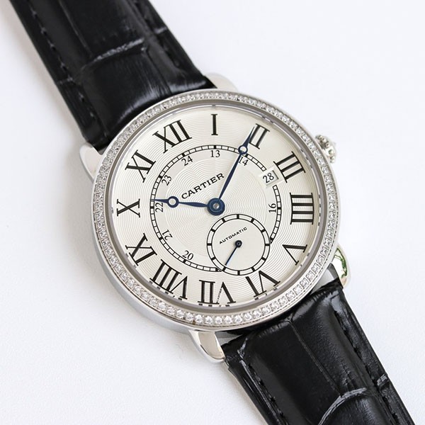 カルティエ 本物 ロンド ルイ カルティエ ウォッチ 40mm kal55944