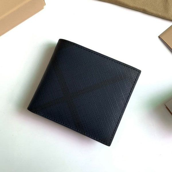 バーバリー チェック レザー 財布 本物 Bay71802
