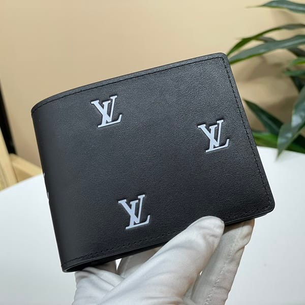 確保済みルイヴィトン ポルトフォイユミュルティプル 本物 財布 vut01618