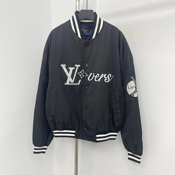ルイヴィトン 本物 エンブロイダードライトウエイトボンバー vuo74665