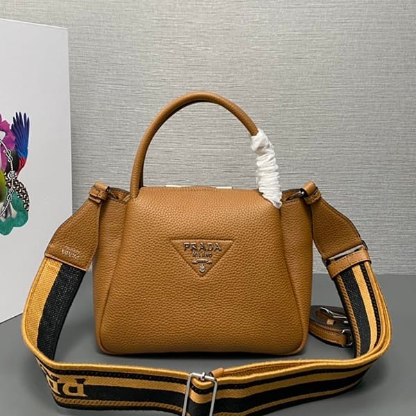 激安価格！プラダ 本物 ラージ レザー ハンドバッグ put52364
