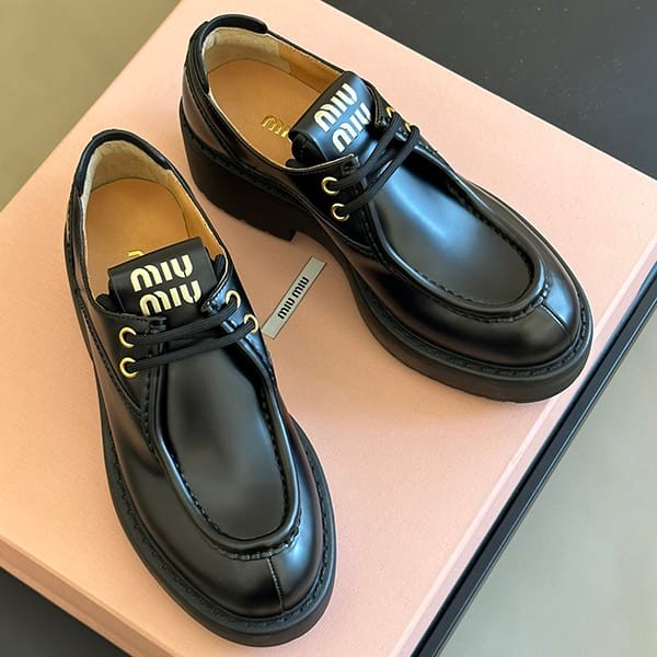 送料無料ミュウミュウ fume レースアップ レザー 本物 Shoes シューズ mya73117