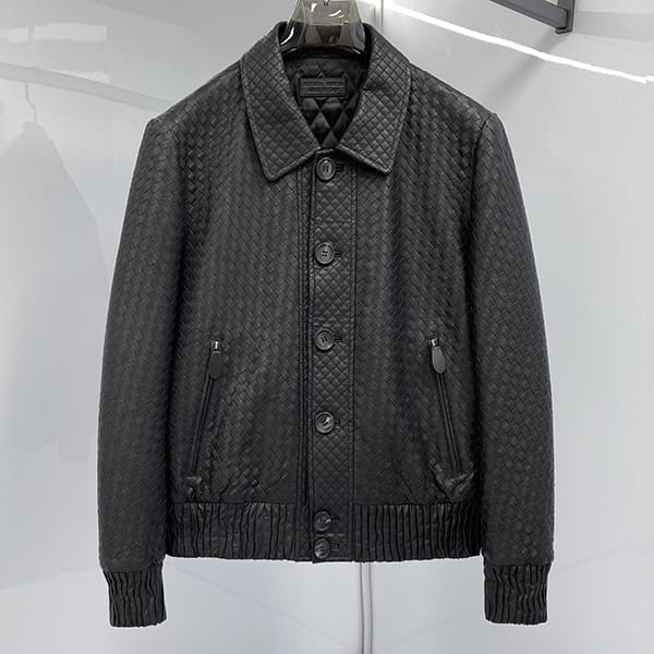 完売必至ボッテガ ヴェネタ 本物 ラム レザー アノラック プルオジャケット bob58564