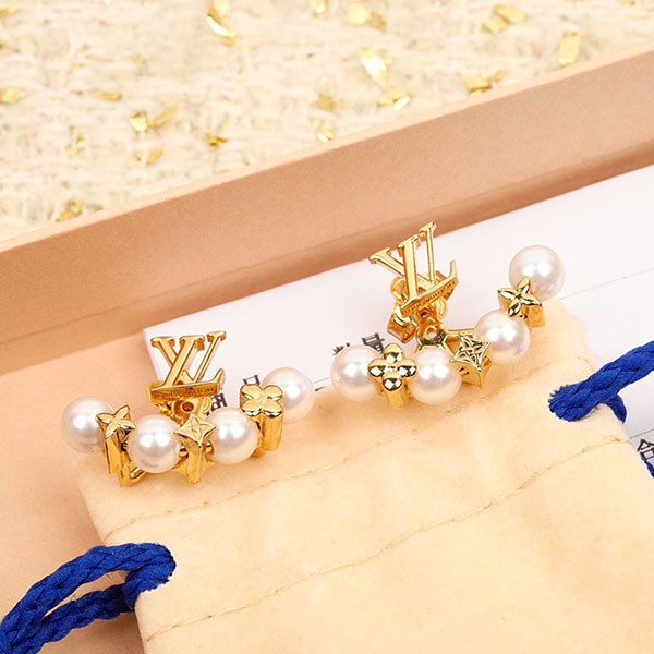 大人気で入手困難ルイヴィトン ミニグラム パール ピアス 本物 M01258