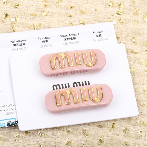 人気 ミュウミュウ 本物 プレックスｘメタル ヘアクリップ mya45518