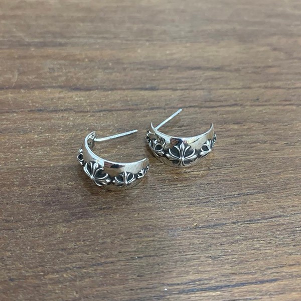 クロムハーツ CHプラスワイド フープピアス 本物 Kug79403