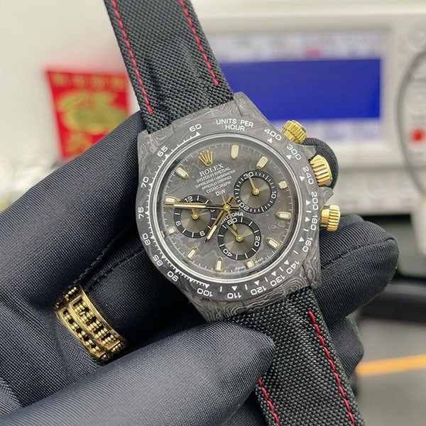 ロレックス DiW カーボンデイトナ 本物 "OG BLACK" rof78967