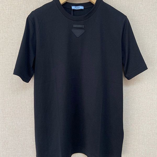 最新でオシャレ プラダ トライアングルロゴ 本物 Tシャツ puz69144
