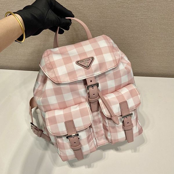 超話題!プラダ 本物 ヴィシーチェック ナイロン バックパック pue80602