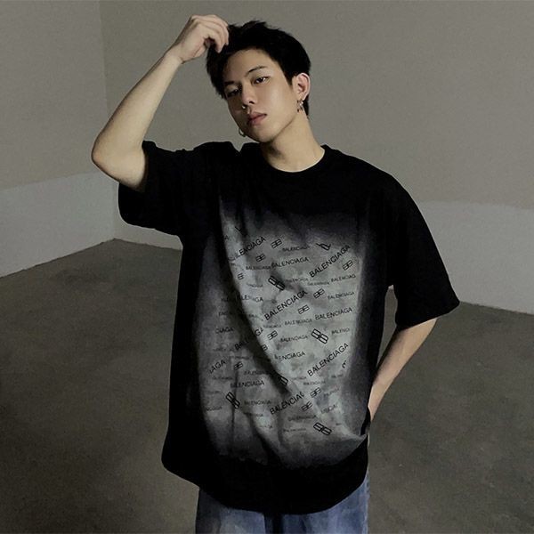 完売必至バレンシアガ ラージフィットTシャツ 本物 baj84615